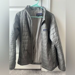 Patagonia Nano Puff® Water Resistant Jacket Women’s Small Feather Grey
